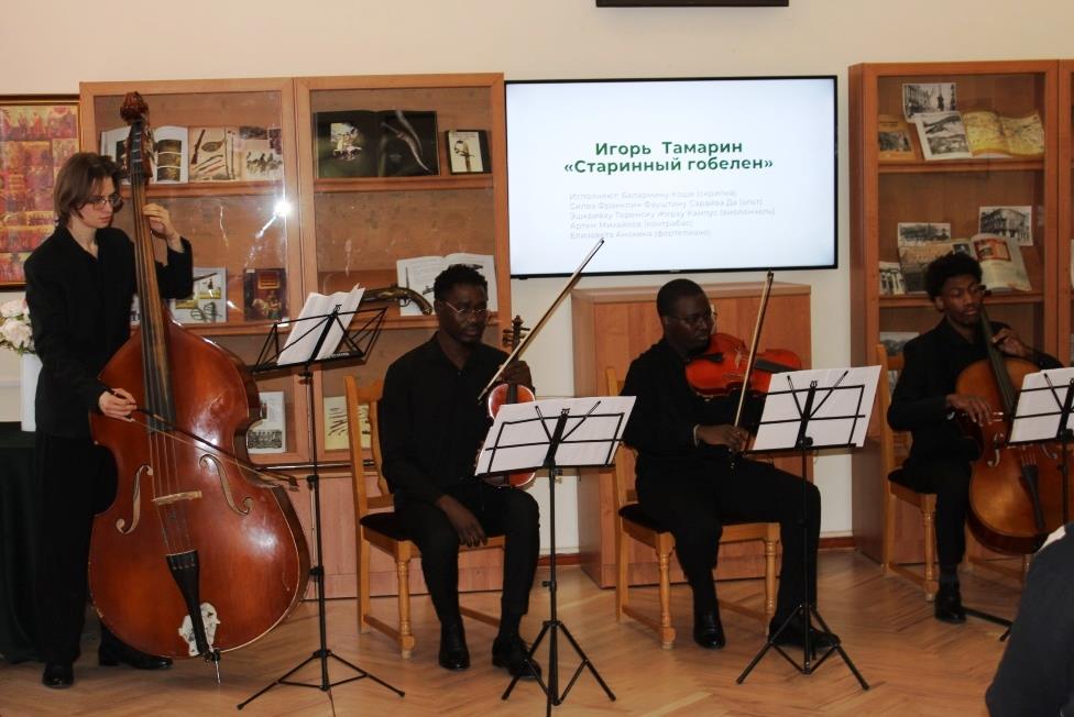 Ко  Дню защитника Отечества