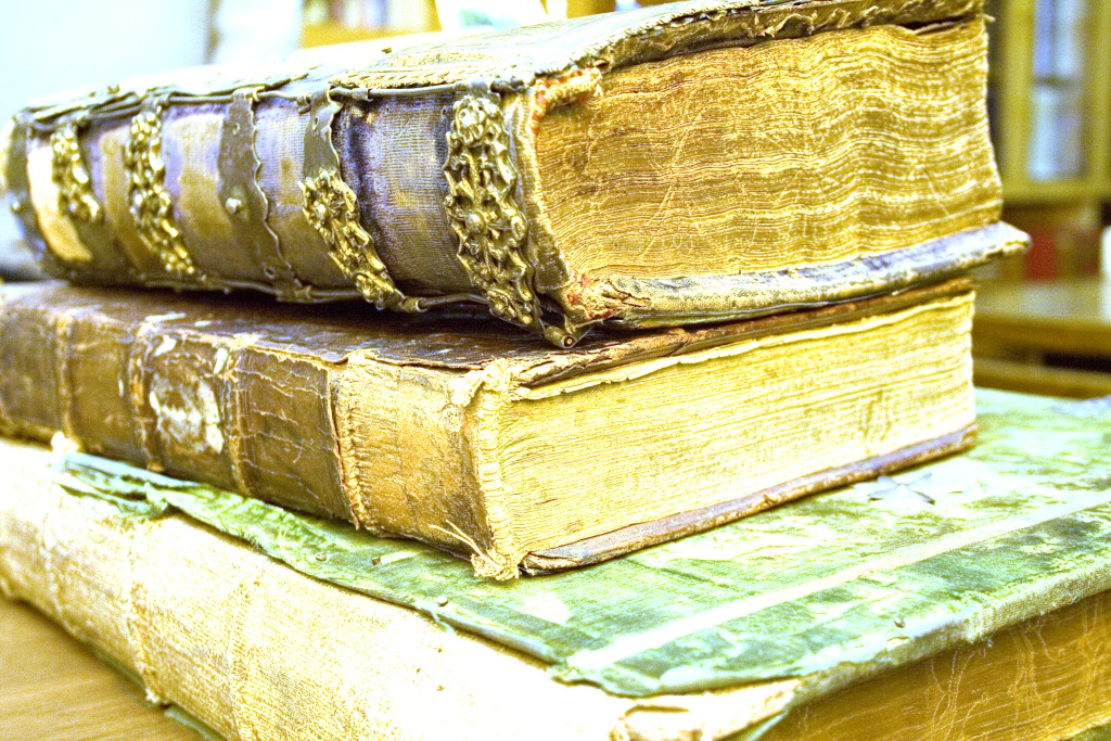 Старинные книги (1).jpg