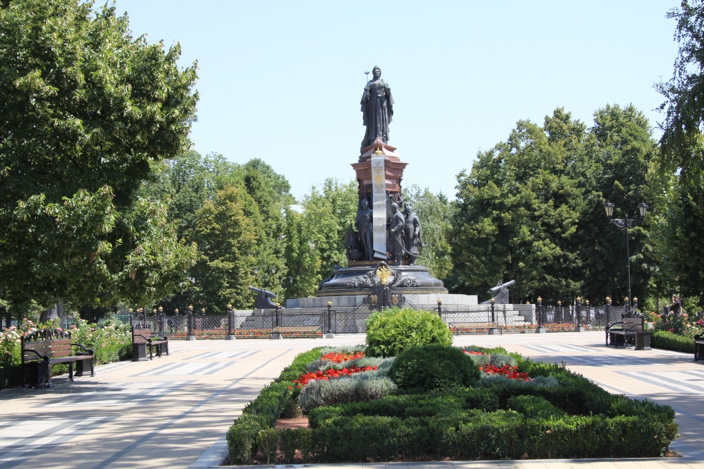 Памятник Екатерине II.JPG