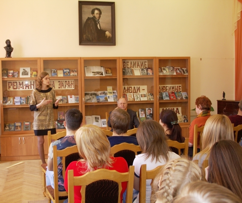 Встреча с студентами.jpg