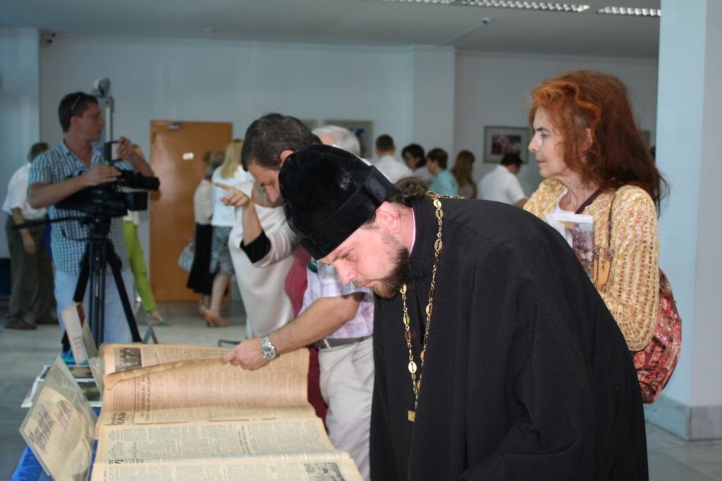 На выставке православной культуры.jpg